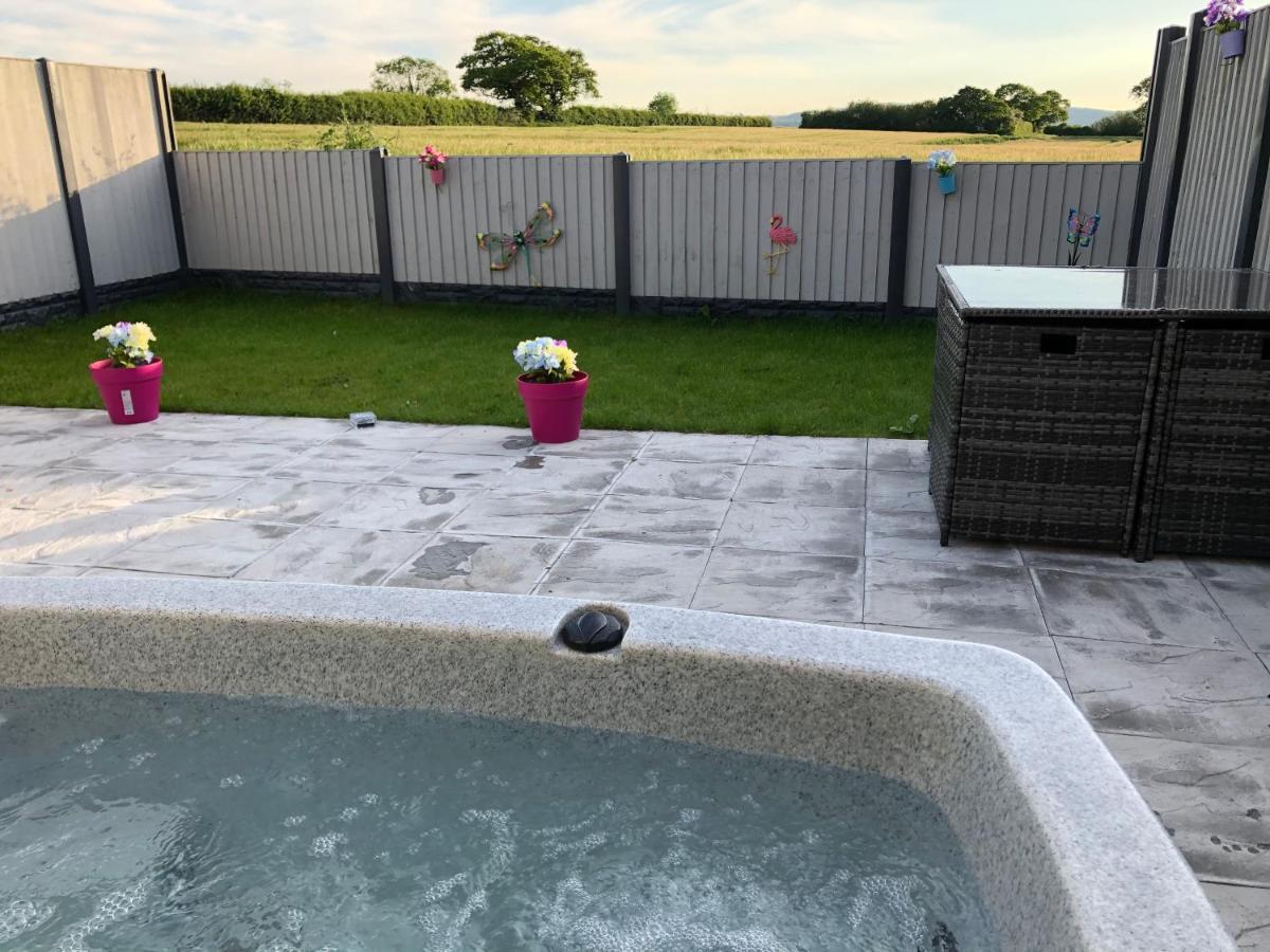 Dwylig Isa Holiday Cottages Rhuddlan المظهر الخارجي الصورة