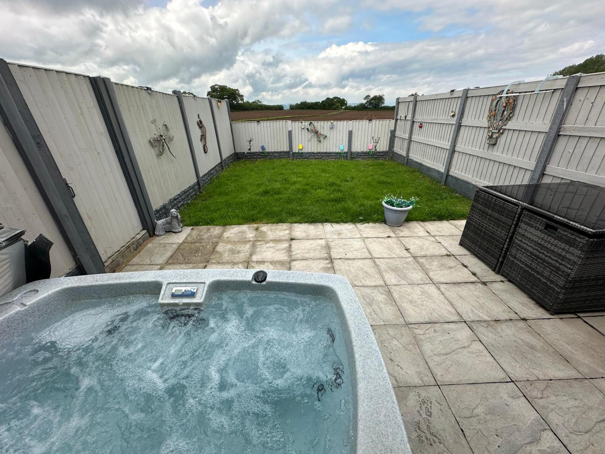 Dwylig Isa Holiday Cottages Rhuddlan الغرفة الصورة