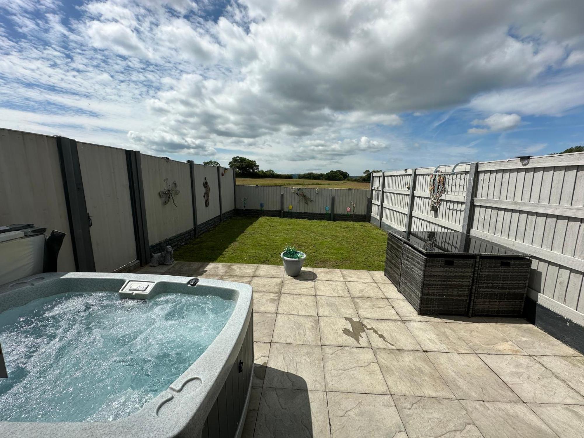 Dwylig Isa Holiday Cottages Rhuddlan المظهر الخارجي الصورة